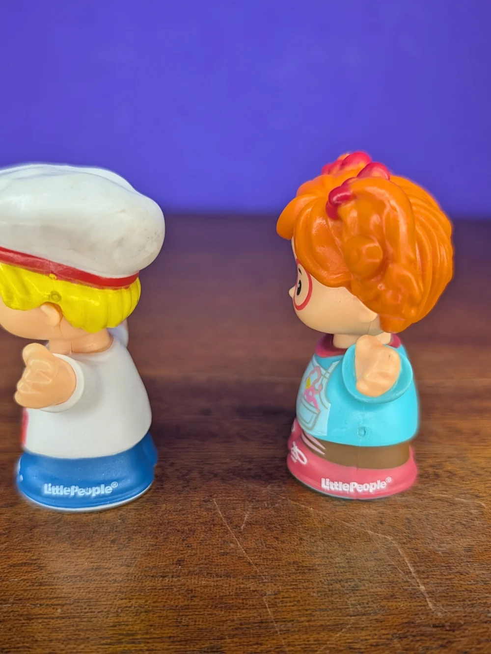 Fisher Price Little People Pastry Chef Tia & Sofia  2pcs